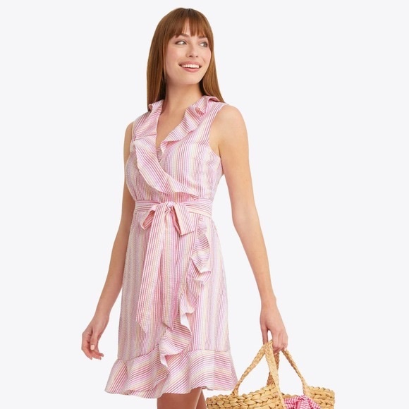 Draper James Dresses & Skirts - Draper James Reba Light Pink Seersucker Wrap Dress Ruffle Cotton Spring